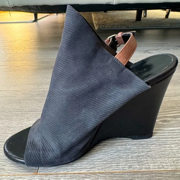 Brand New Balenciaga Gray Suede Peep-toed Wedges in EU Size 37